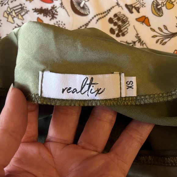 Sage green low back strapless dress - Picture 4 of 4